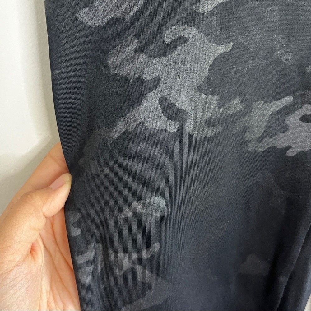 SPANX Black Camo Printed Metallic Seamless High Waisted Full Length Leggings - Picture 3 of 7